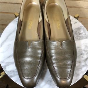 Magdesian - Gold Flats